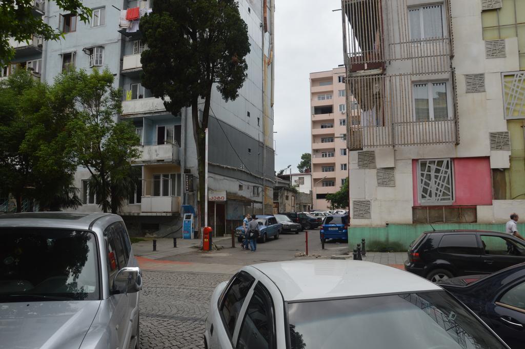 Irakli'S Apartment With Sea View バトゥーミ 部屋 写真