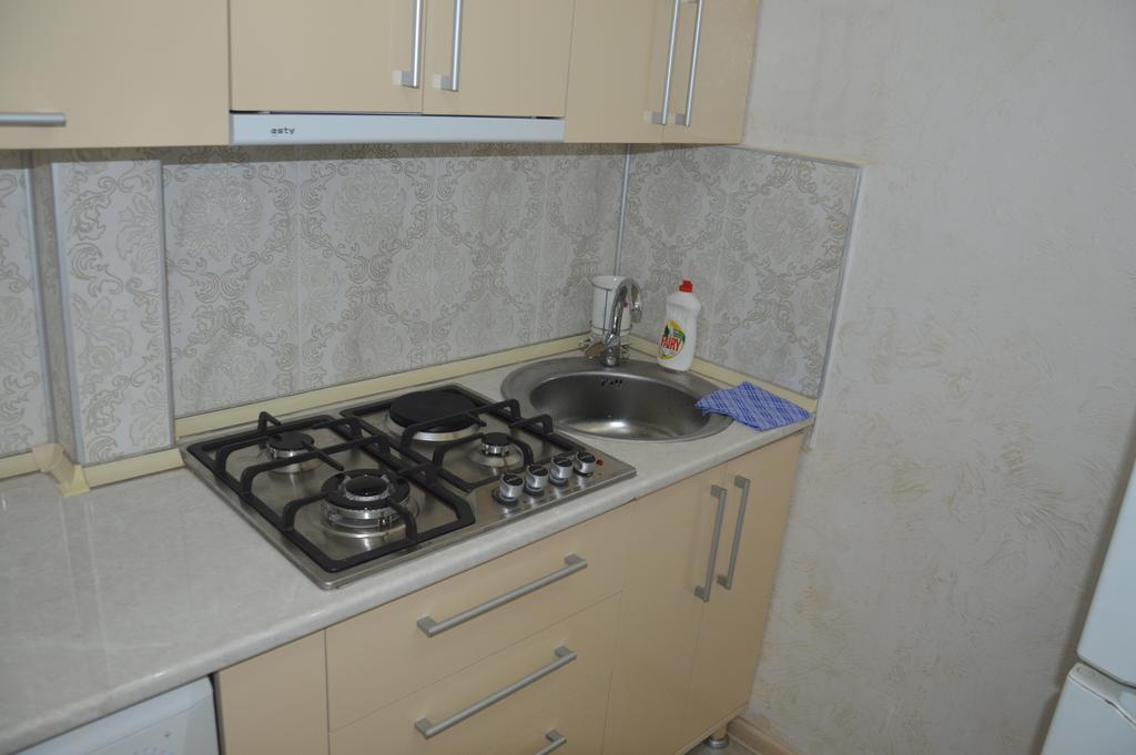 Irakli'S Apartment With Sea View バトゥーミ 部屋 写真